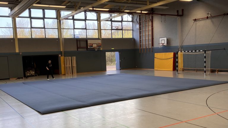 Neue Bodenmatten für die Turnhalle – eine saubere Sache!